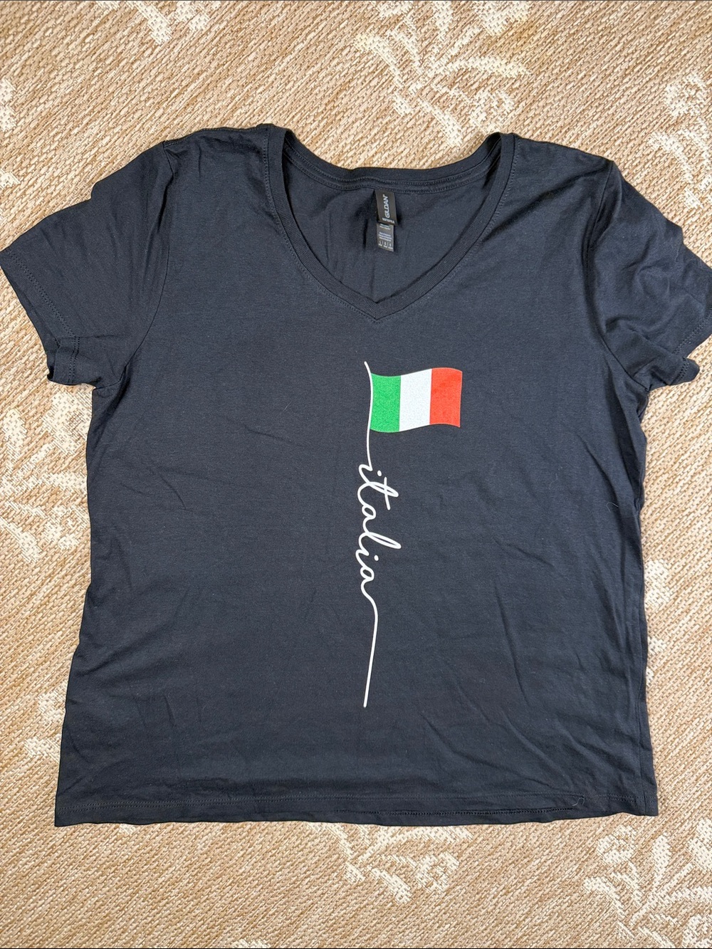 Gildan Black V-Neck Tee Italia with Italian Flag